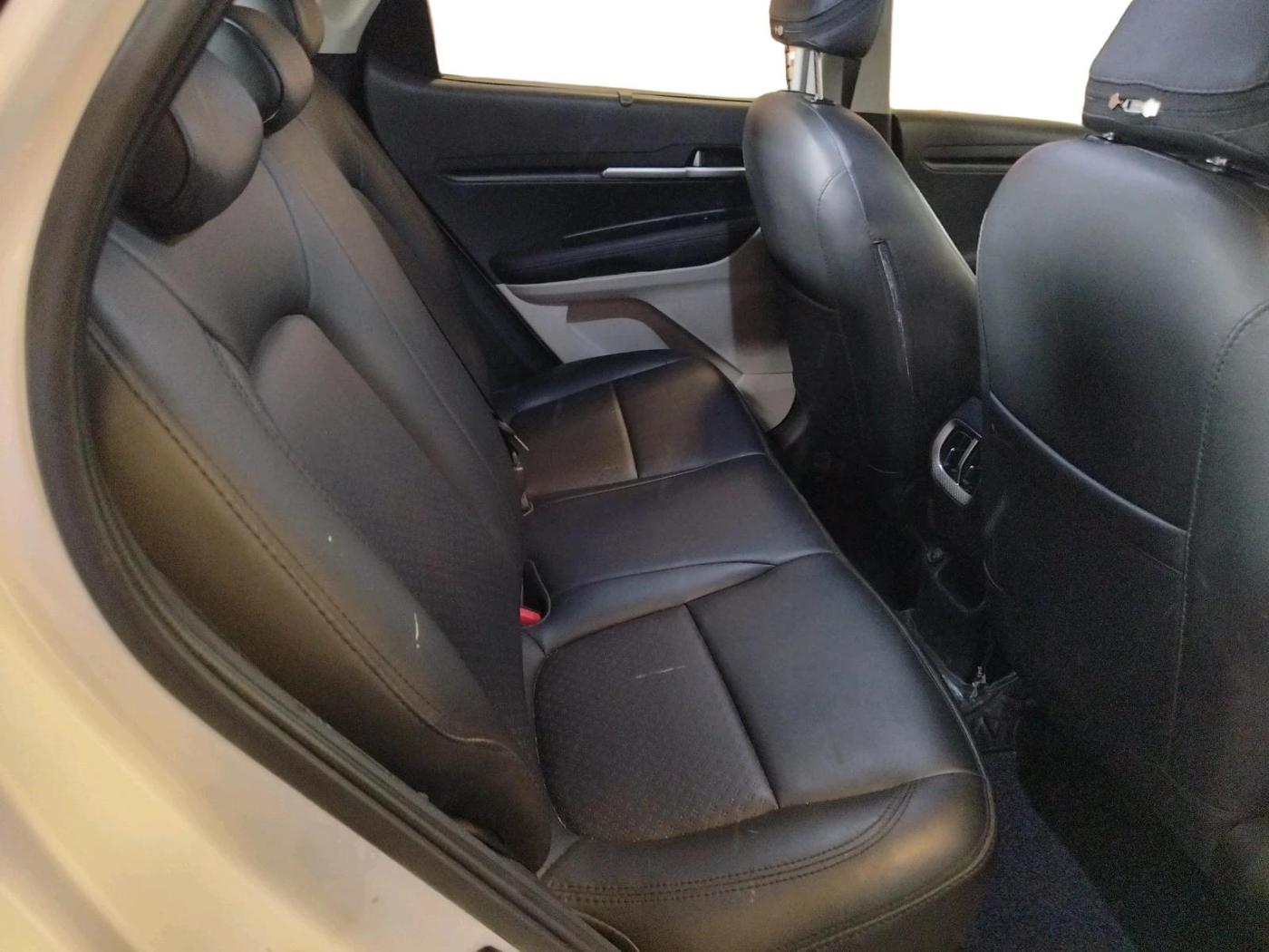 2023 KIA SONET HTX 1.5D IMT, Diesel, Manual, 27,356 km, interior