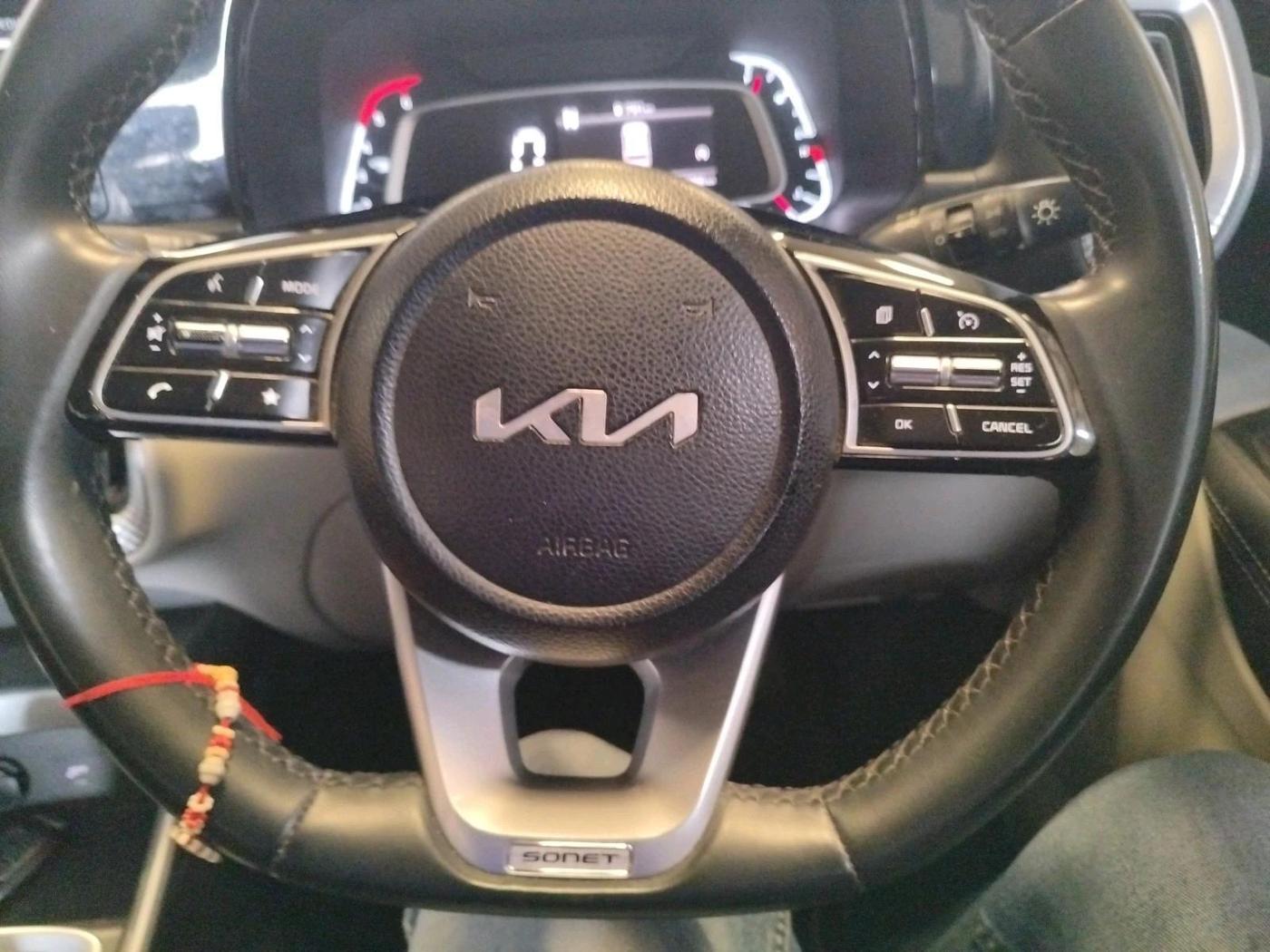 2023 KIA SONET HTX 1.5D IMT, Diesel, Manual, 27,356 km, interior