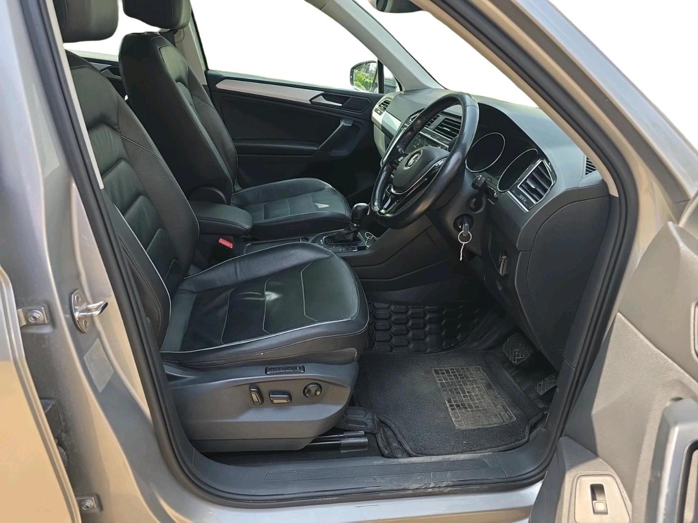 2019 Volkswagen TIGUAN COMFORTLINE TDI AT, Diesel, Automatic, 81,812 km, interior
