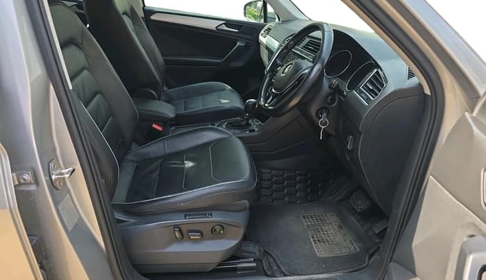 2019 Volkswagen TIGUAN COMFORTLINE TDI AT, Diesel, Automatic, 81,812 km, interior