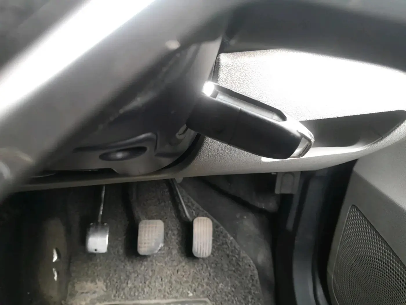 2017 Tata Tiago XZ PETROL, Petrol, Manual, 2,11,000 km, interior