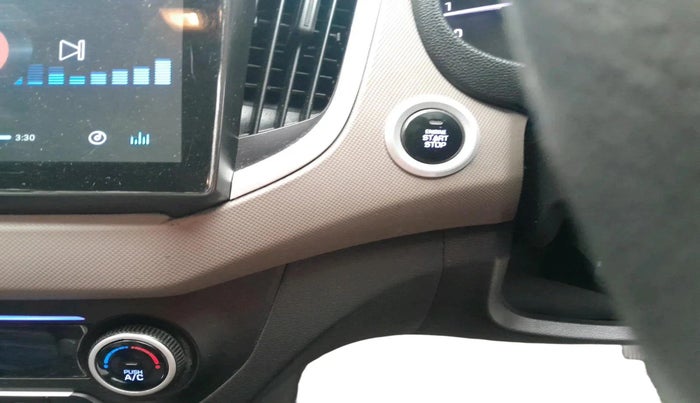 2015 Hyundai Creta SX PLUS 1.6 PETROL, Petrol, Manual, 1,08,822 km, interior