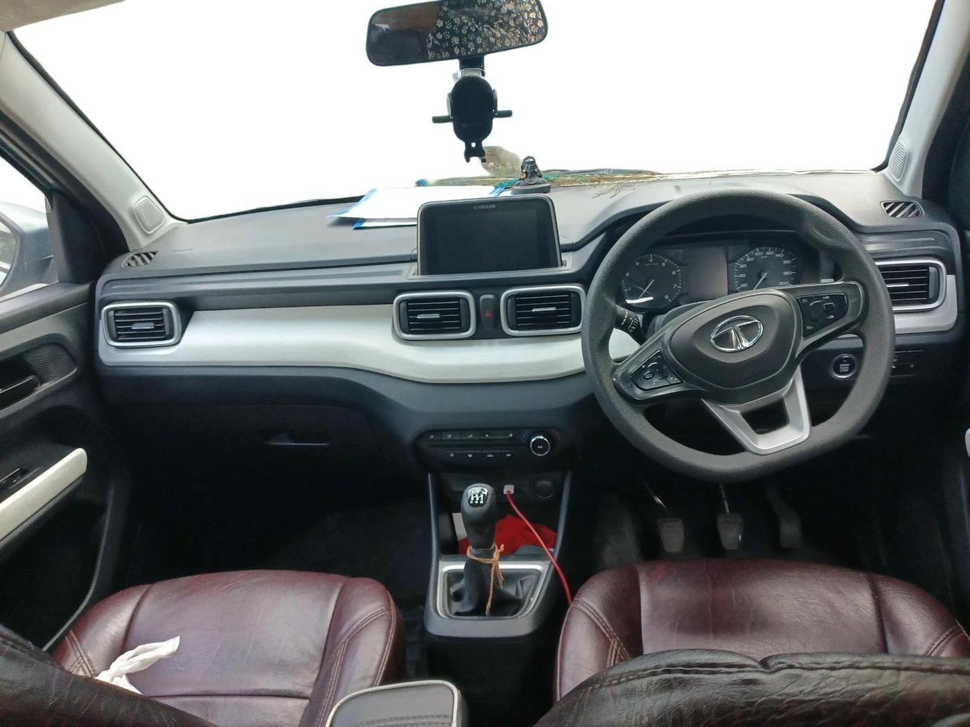 2022 Tata PUNCH ACCOMPLISHED MT, Petrol, Manual, 58,776 km, interior