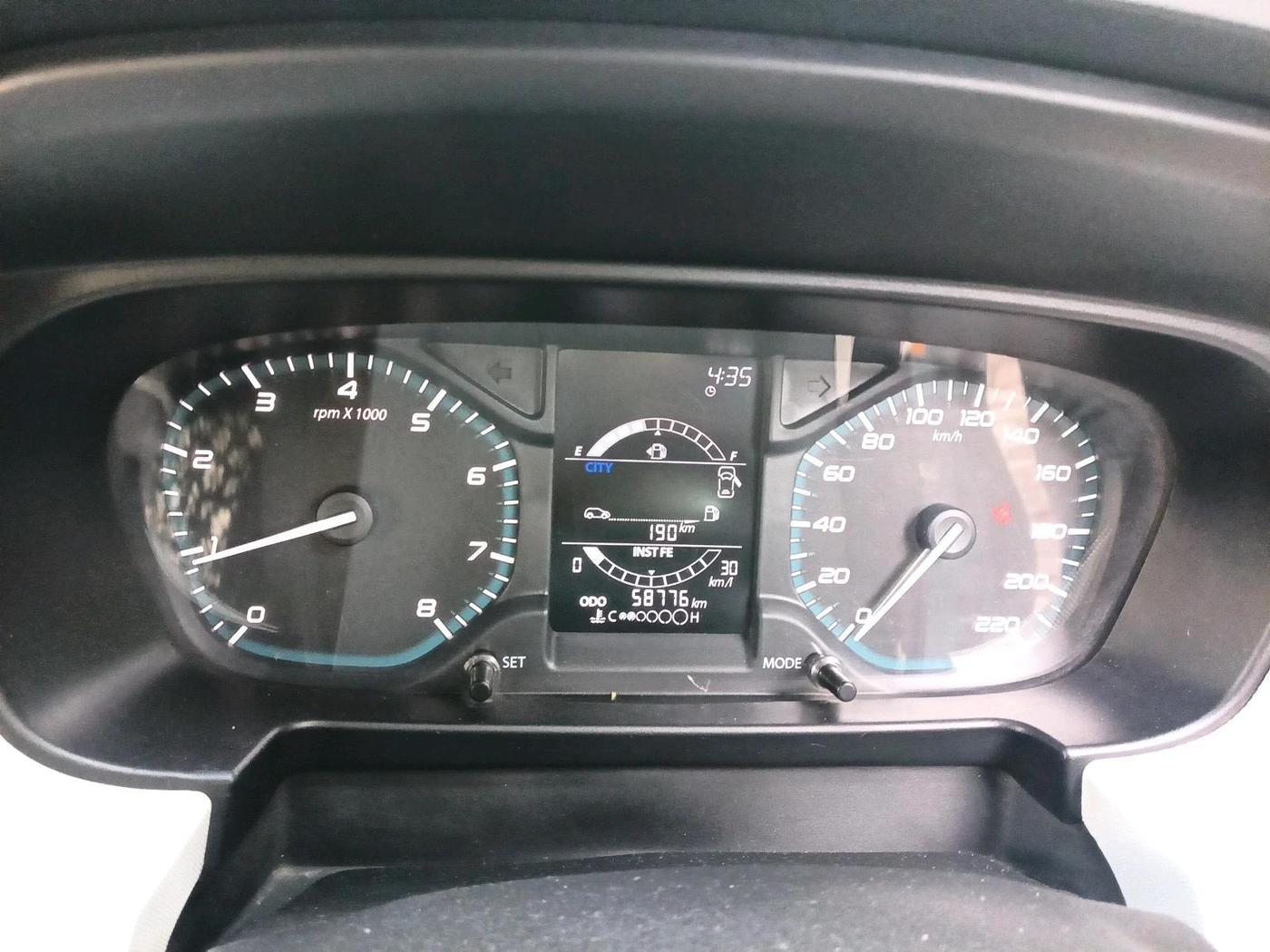 2022 Tata PUNCH ACCOMPLISHED MT, Petrol, Manual, 58,776 km, interior