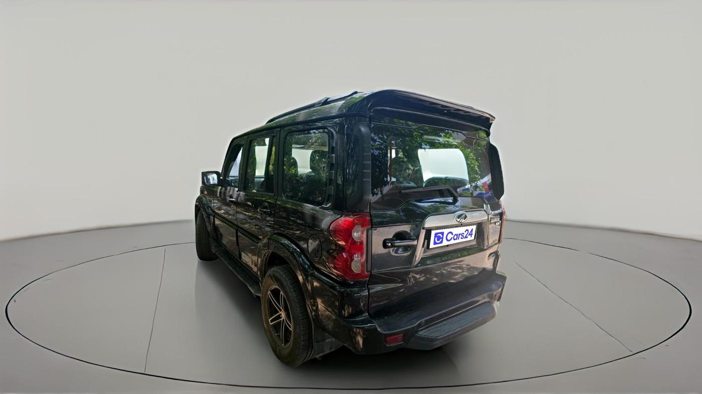 2020 Mahindra Scorpio S9, Diesel, Manual, 1,29,587 km, exterior