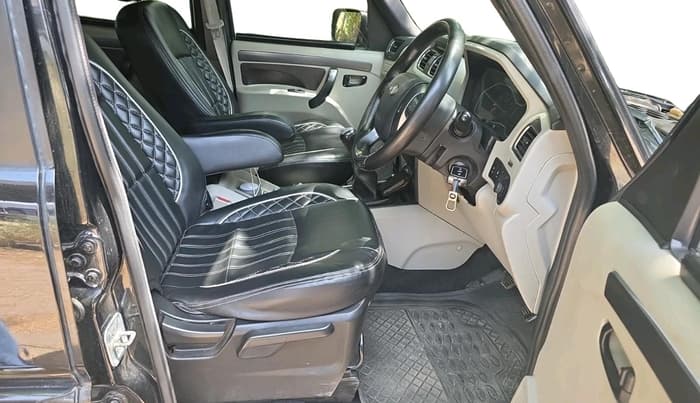 2020 Mahindra Scorpio S9, Diesel, Manual, 1,29,587 km, interior