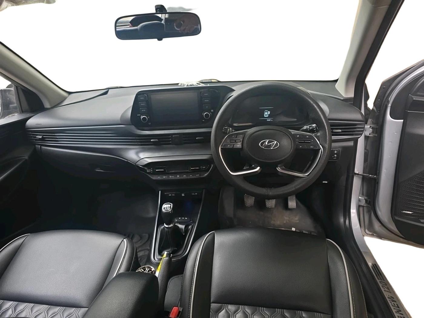 2022 Hyundai NEW I20 ASTA 1.2 MT, Petrol, Manual, 33,651 km, interior