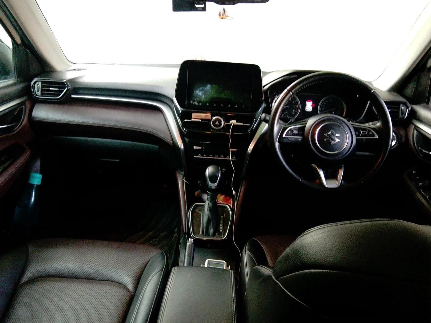 2022 Maruti Grand Vitara ALPHA SMART HYBRID AT, Petrol, Automatic, 50,076 km, interior