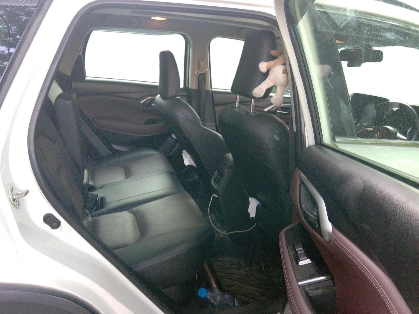 2022 Maruti Grand Vitara ALPHA SMART HYBRID AT, Petrol, Automatic, 50,076 km, interior
