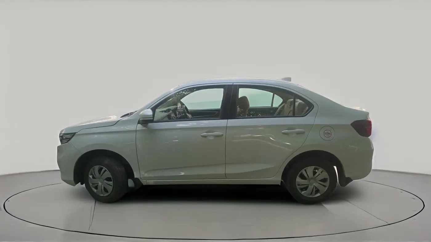 2025 Honda Amaze 1.2L I-VTEC S, Petrol, Manual, 1,499 km, exterior