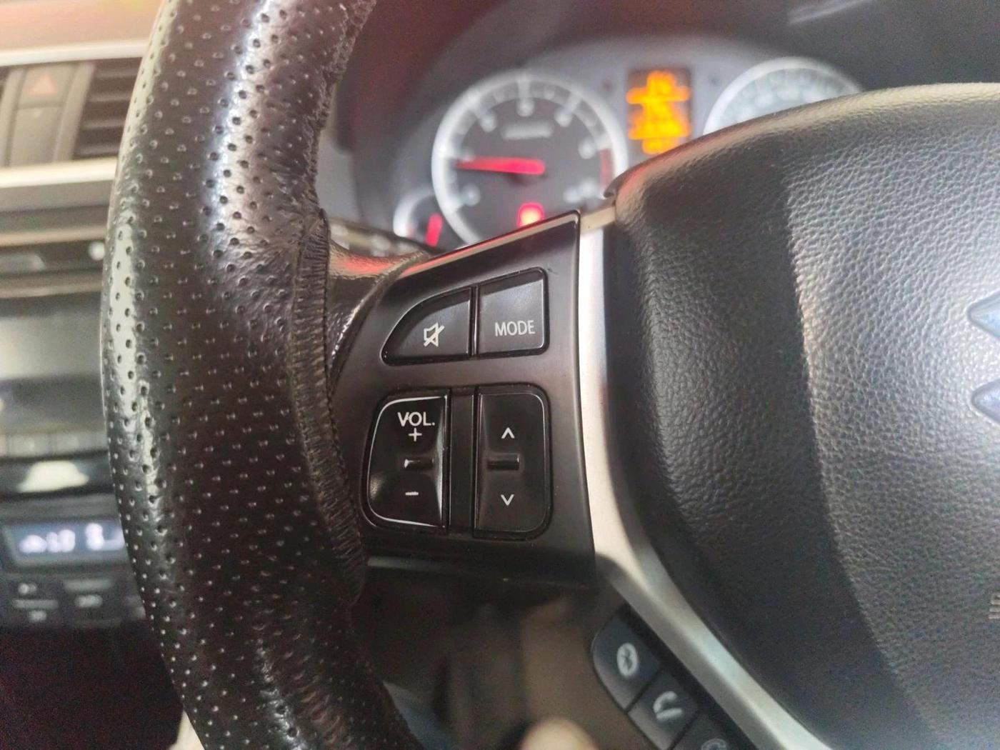 2014 Maruti Swift ZDI, Diesel, Manual, 1,15,163 km, interior