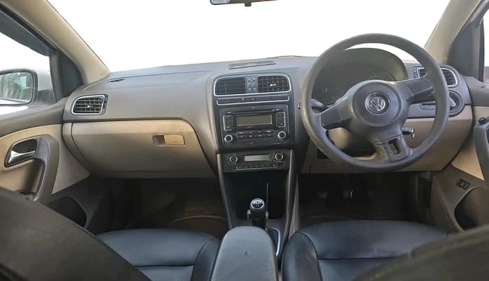 2011 Volkswagen Vento HIGHLINE DIESEL 1.6, Diesel, Manual, 2,45,091 km, interior