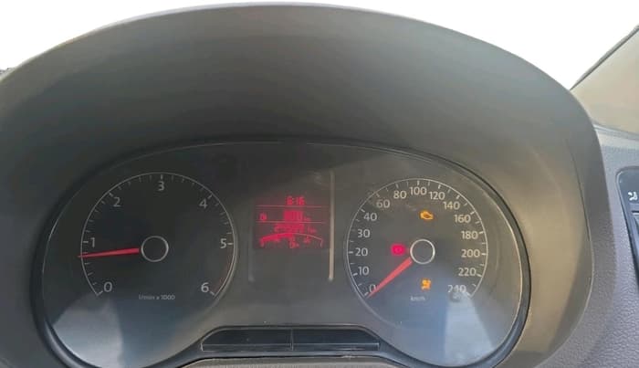 2011 Volkswagen Vento HIGHLINE DIESEL 1.6, Diesel, Manual, 2,45,091 km, interior