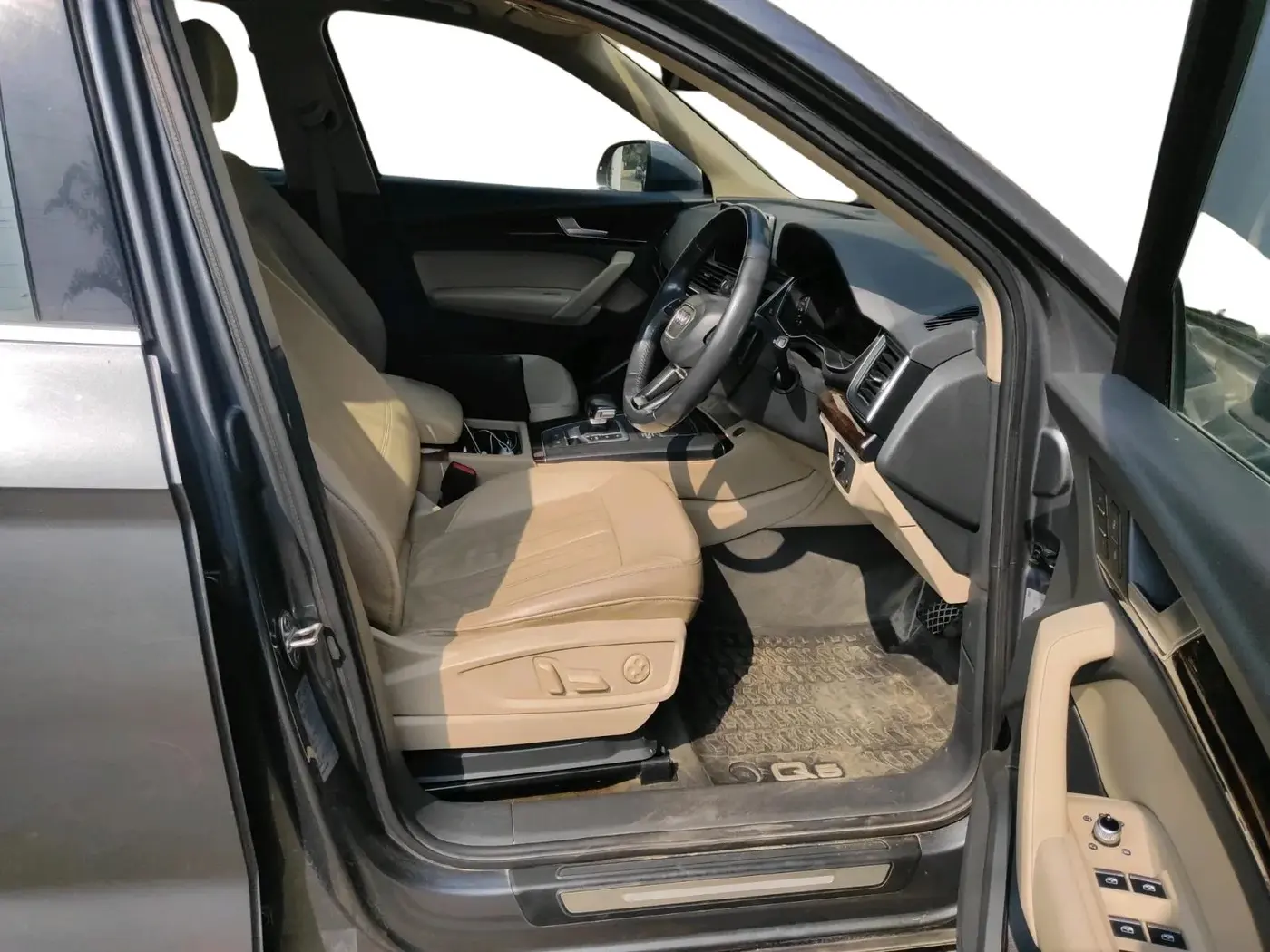 2019 Audi Q5 40 TDI PREMIUM PLUS, Diesel, Automatic, 90,576 km, interior