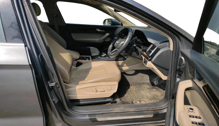 2019 Audi Q5 40 TDI PREMIUM PLUS, Diesel, Automatic, 90,576 km, interior