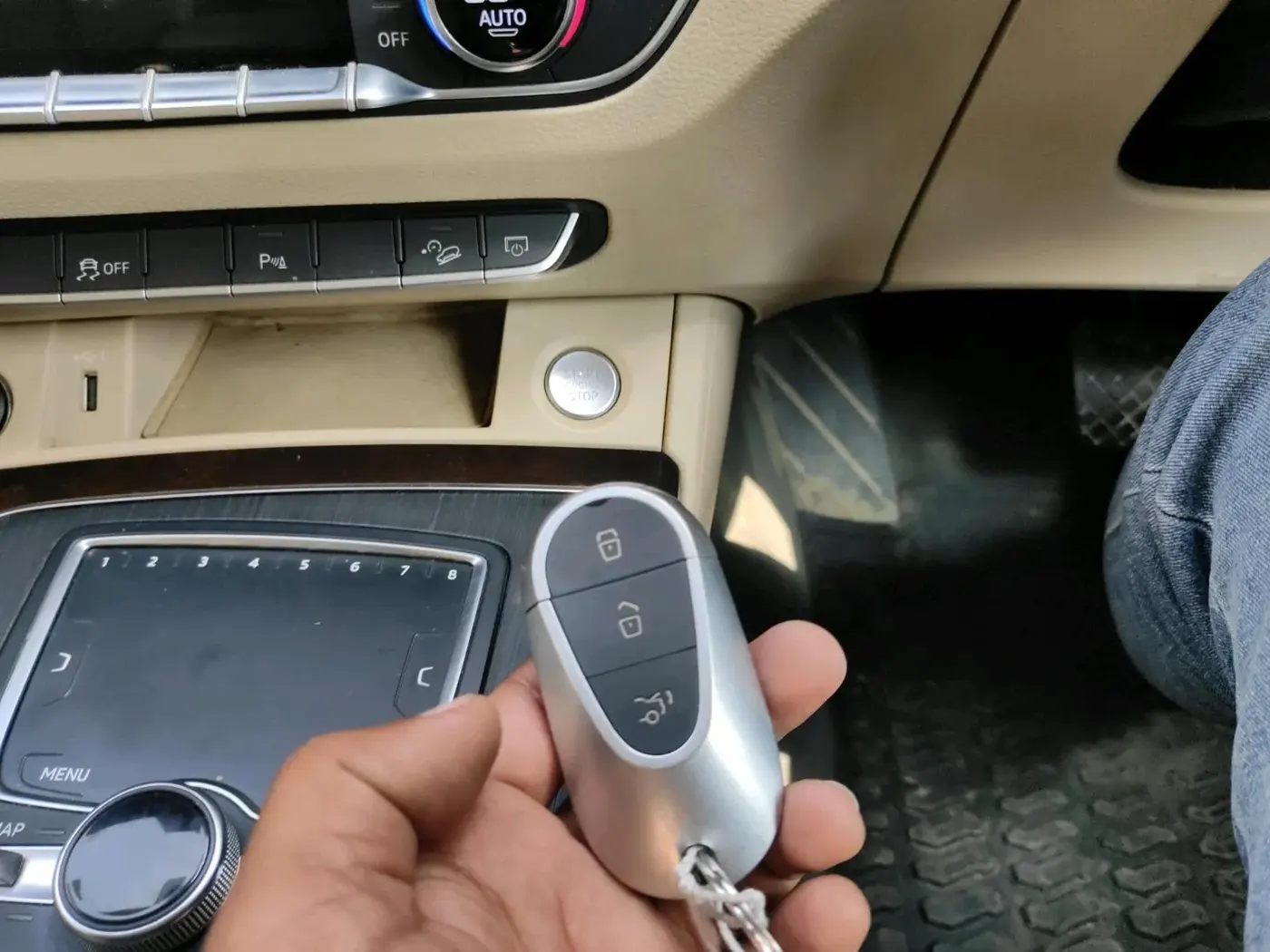 2019 Audi Q5 40 TDI PREMIUM PLUS, Diesel, Automatic, 90,576 km, interior