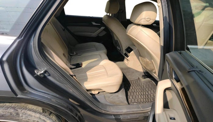 2019 Audi Q5 40 TDI PREMIUM PLUS, Diesel, Automatic, 90,576 km, interior