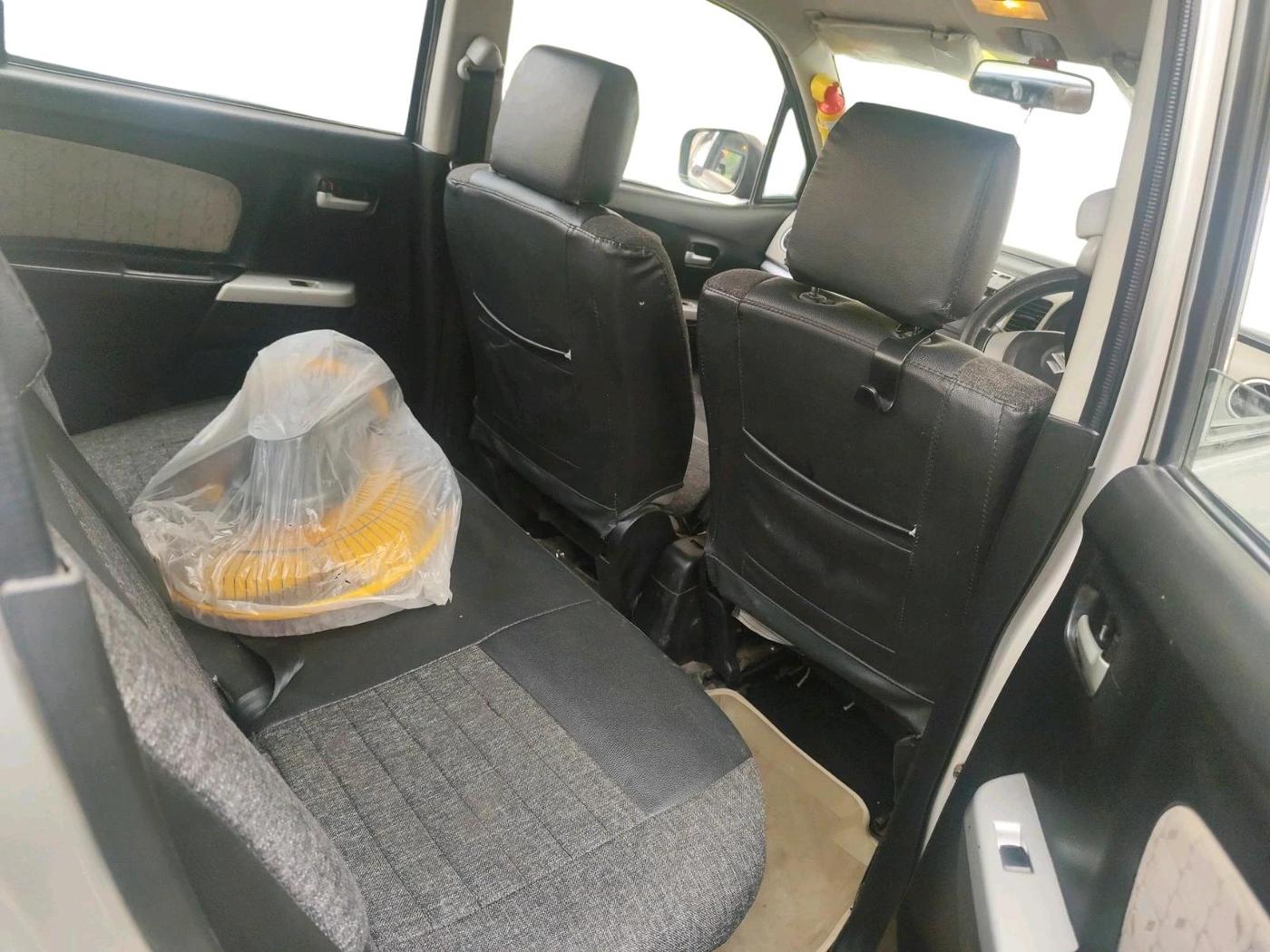 2016 Maruti Wagon R 1.0 VXI, Petrol, Manual, 47,619 km, interior