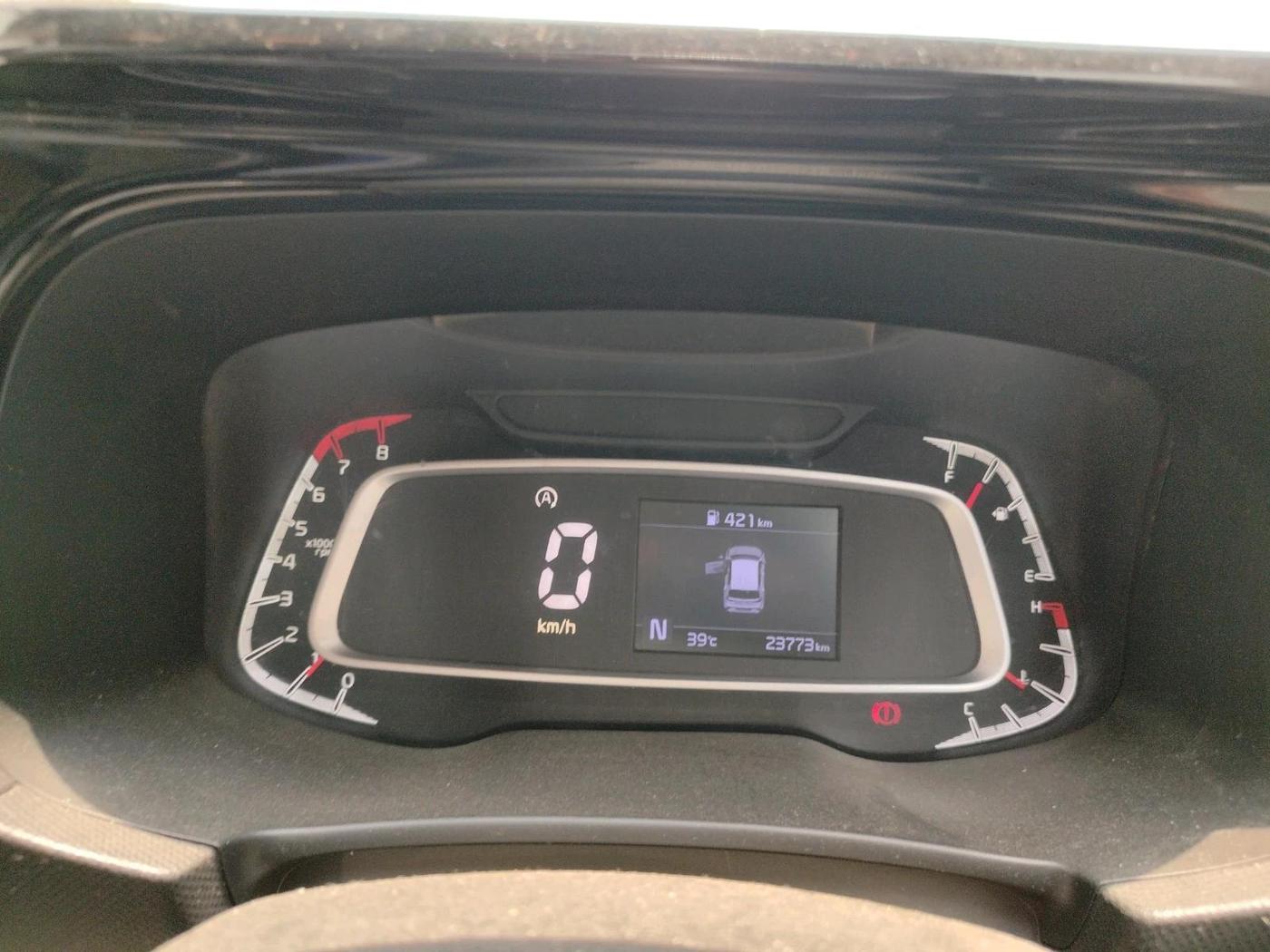 2023 KIA SONET HTK PLUS 1.0 IMT, Petrol, Manual, 23,773 km, interior