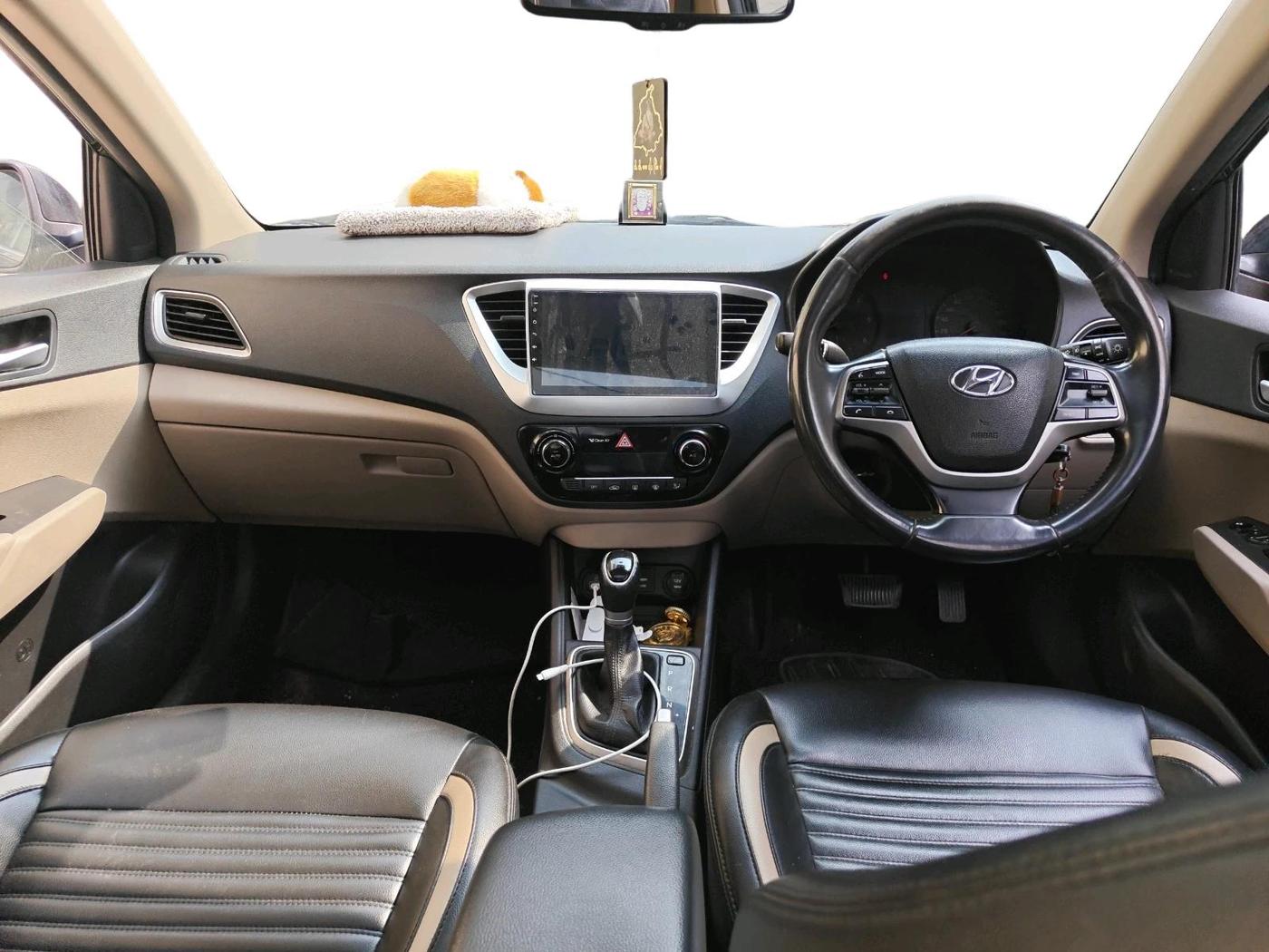 2018 Hyundai Verna 1.6 CRDI SX + AT, Diesel, Automatic, 1,04,931 km, interior