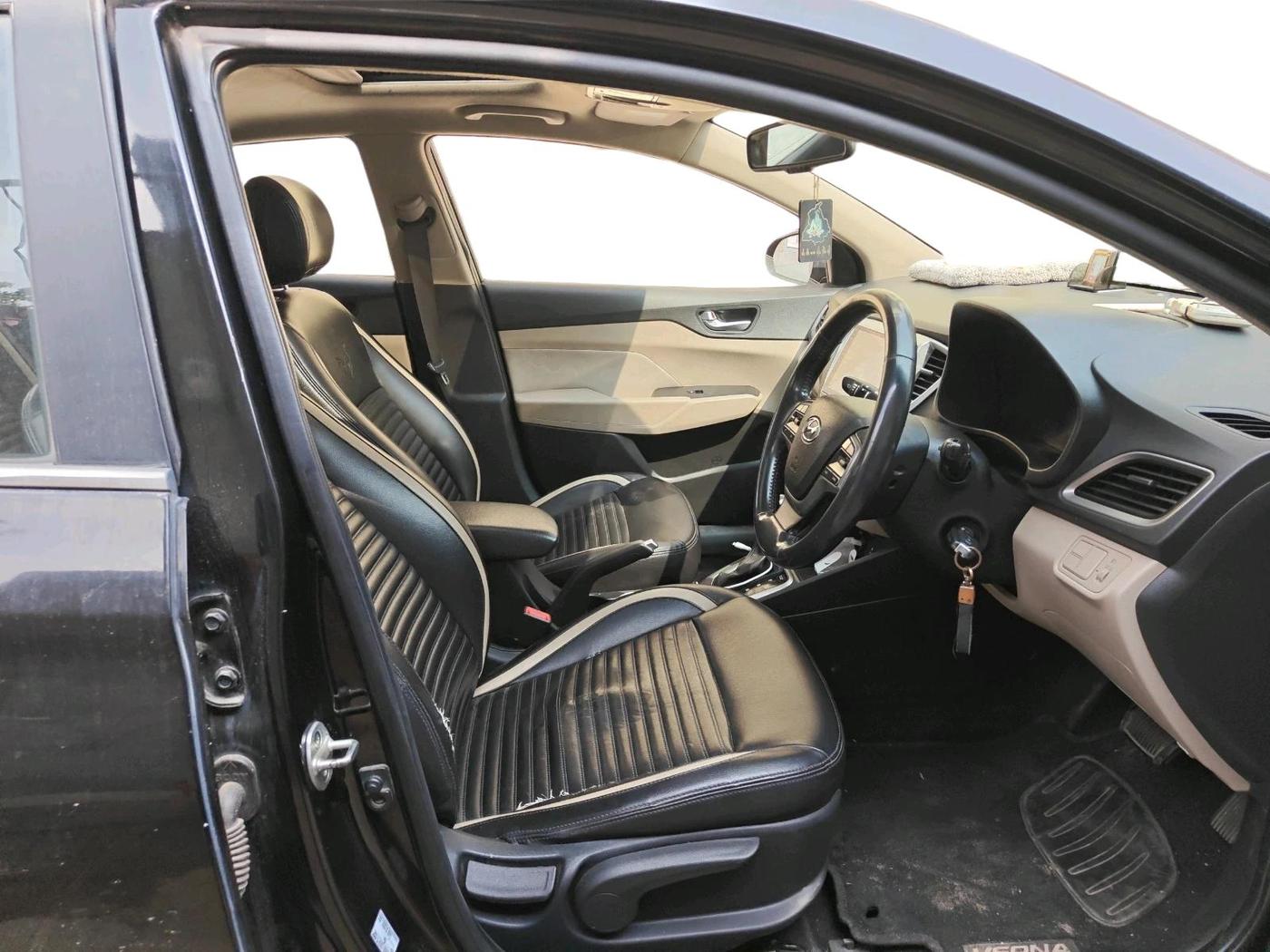 2018 Hyundai Verna 1.6 CRDI SX + AT, Diesel, Automatic, 1,04,931 km, interior