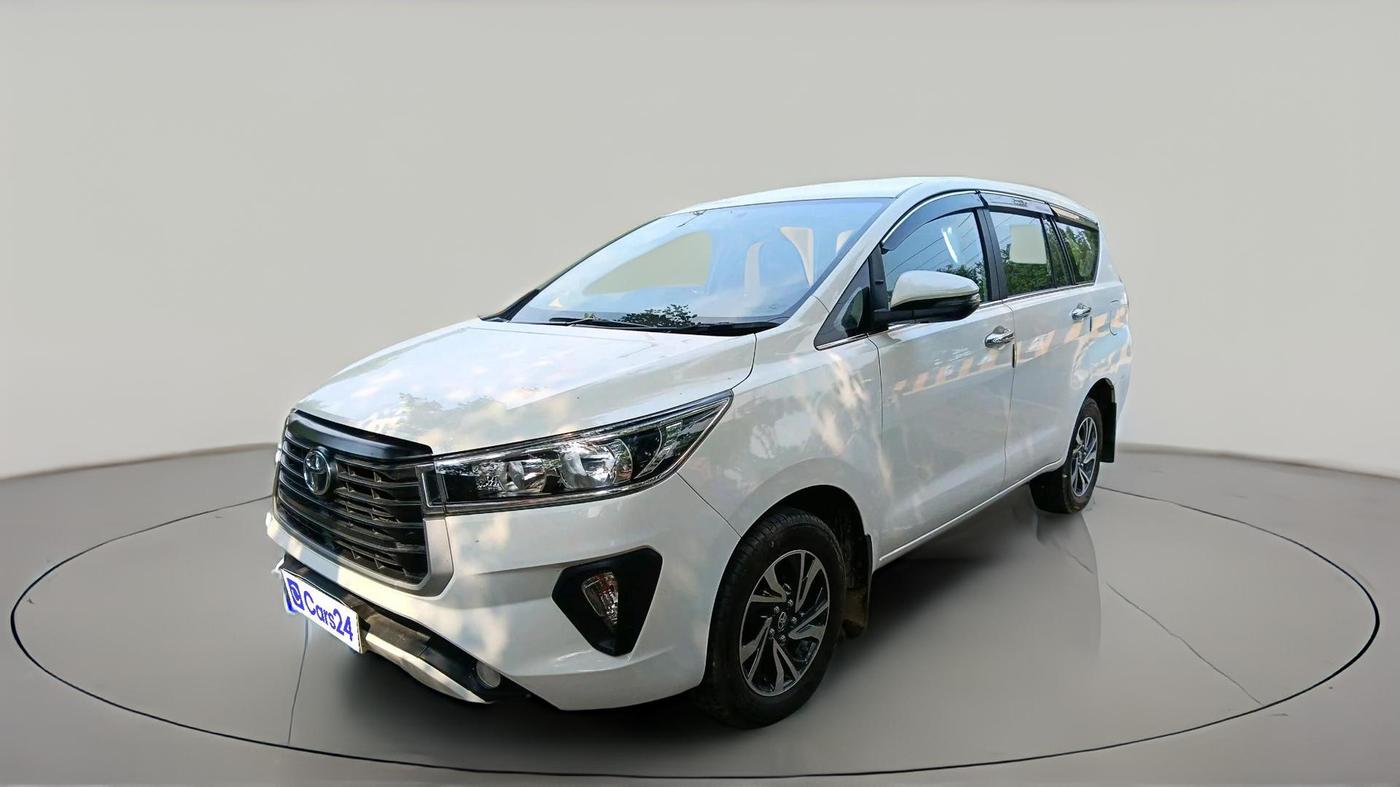 2022 Toyota Innova Crysta 2.7 GX AT 8 STR, Petrol, Automatic, 65,000 km, exterior