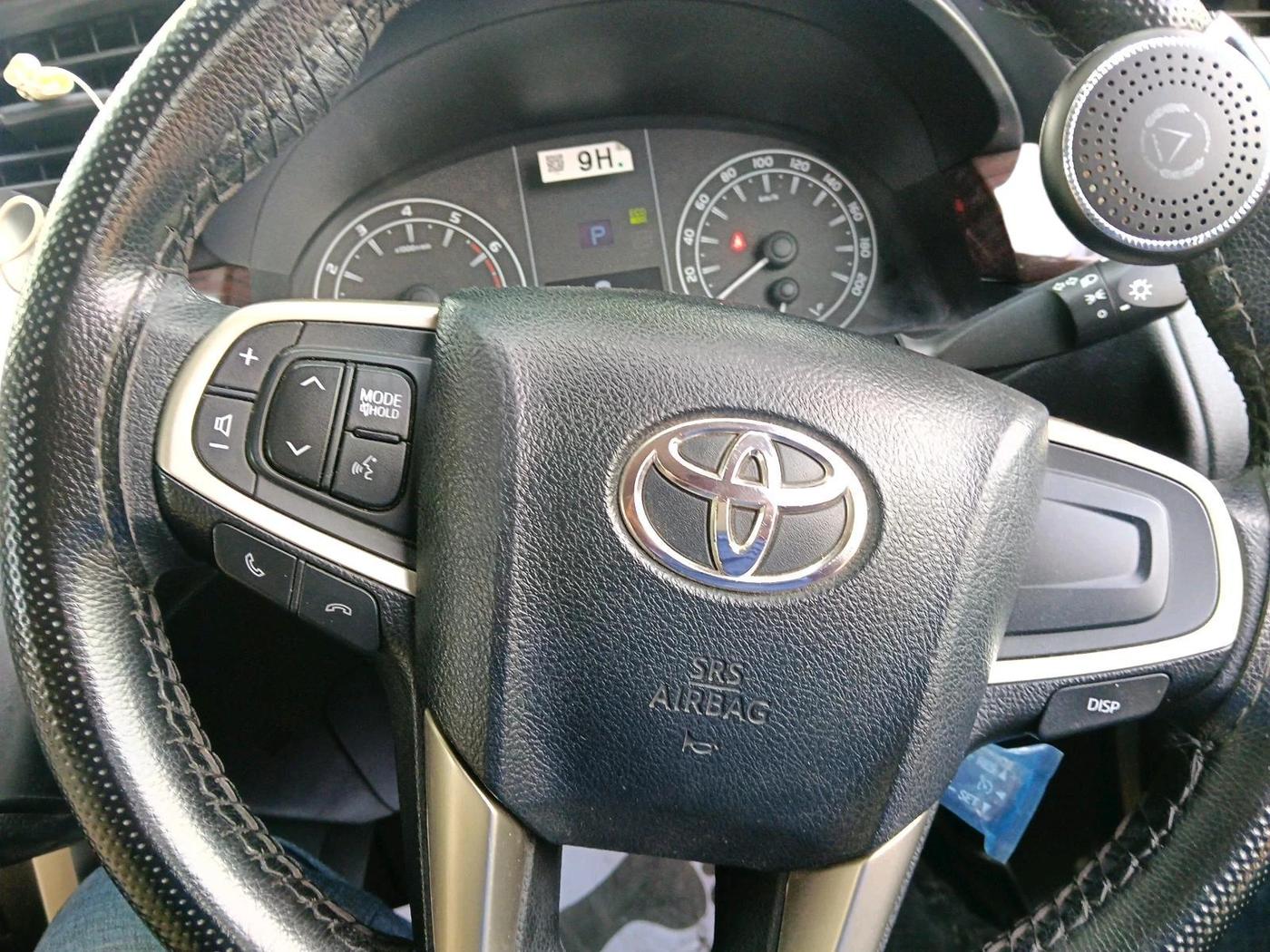 2022 Toyota Innova Crysta 2.7 GX AT 8 STR, Petrol, Automatic, 65,000 km, interior