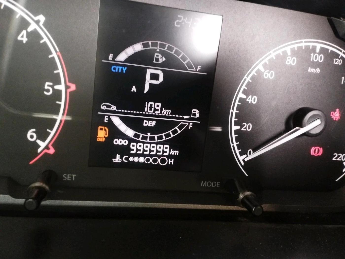 2021 Tata Harrier XTA PLUS 2.0L KRYOTEC DARK EDITION, Diesel, Automatic, 9,99,999 km, interior