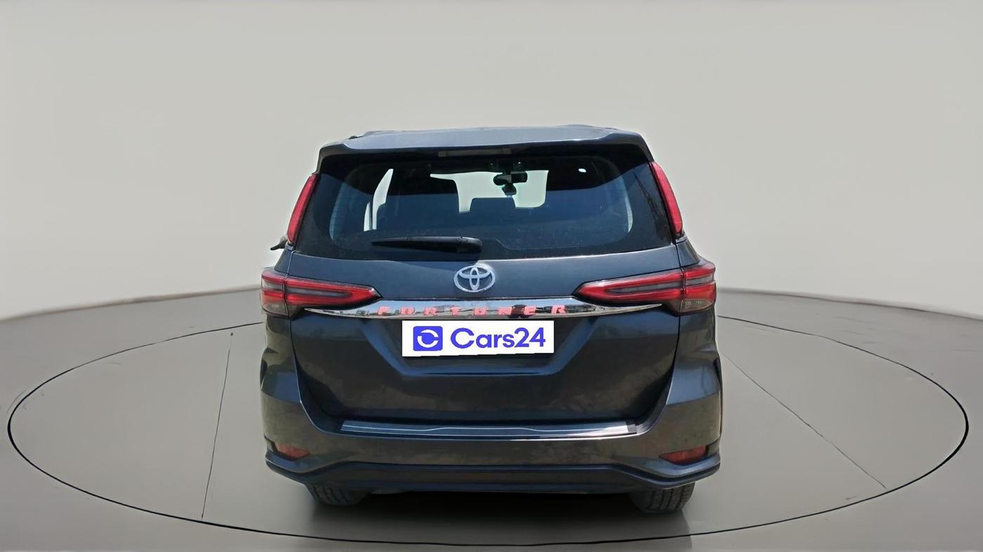 2017 Toyota Fortuner 2.8 4X2 MT, Diesel, Manual, 1,37,509 km, exterior