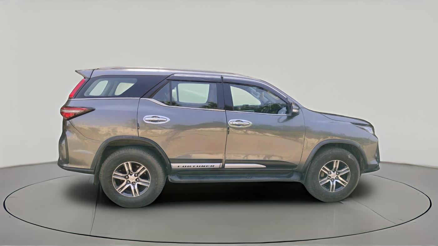 2017 Toyota Fortuner 2.8 4X2 MT, Diesel, Manual, 1,37,509 km, exterior