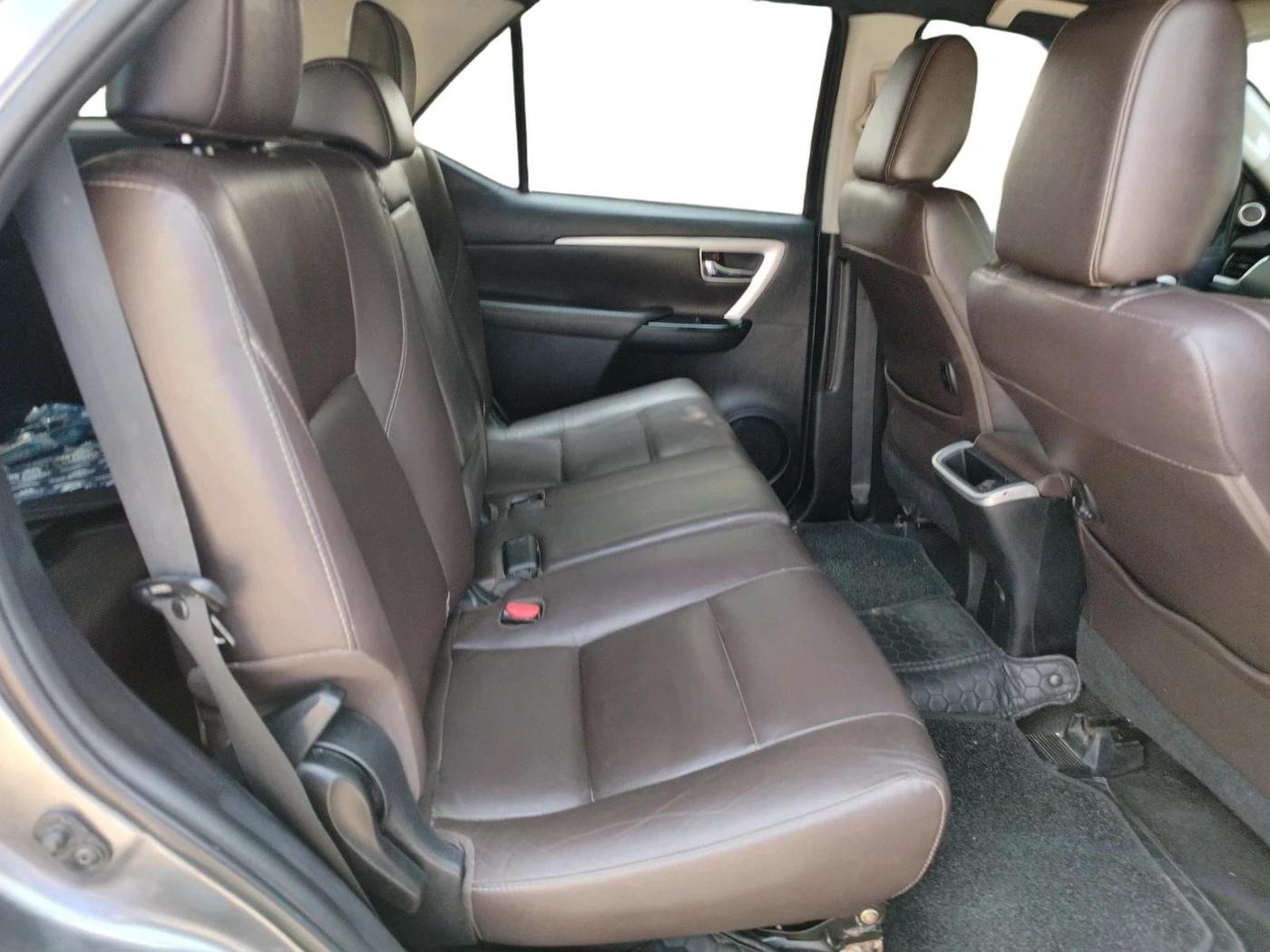 2017 Toyota Fortuner 2.8 4X2 MT, Diesel, Manual, 1,37,509 km, interior