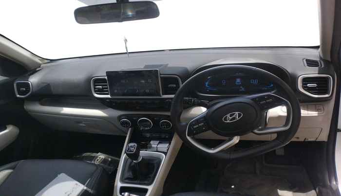 2025 Hyundai VENUE SX 1.5 CRDI, Diesel, Manual, 22,678 km, interior