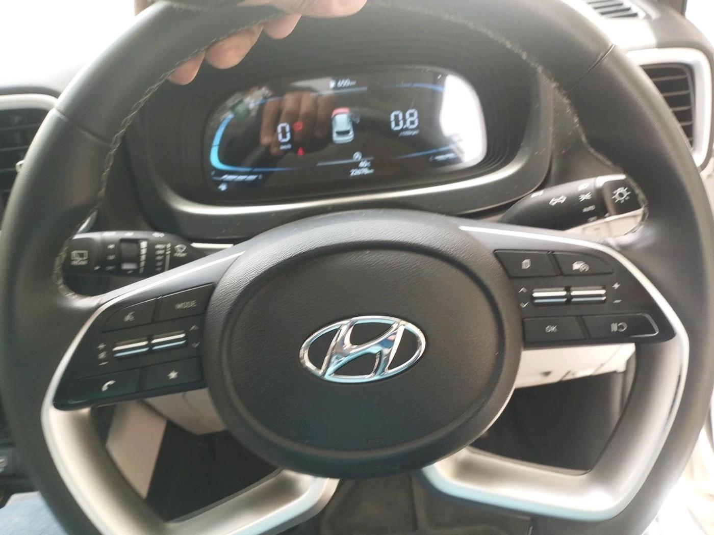 2025 Hyundai VENUE SX 1.5 CRDI, Diesel, Manual, 22,678 km, interior