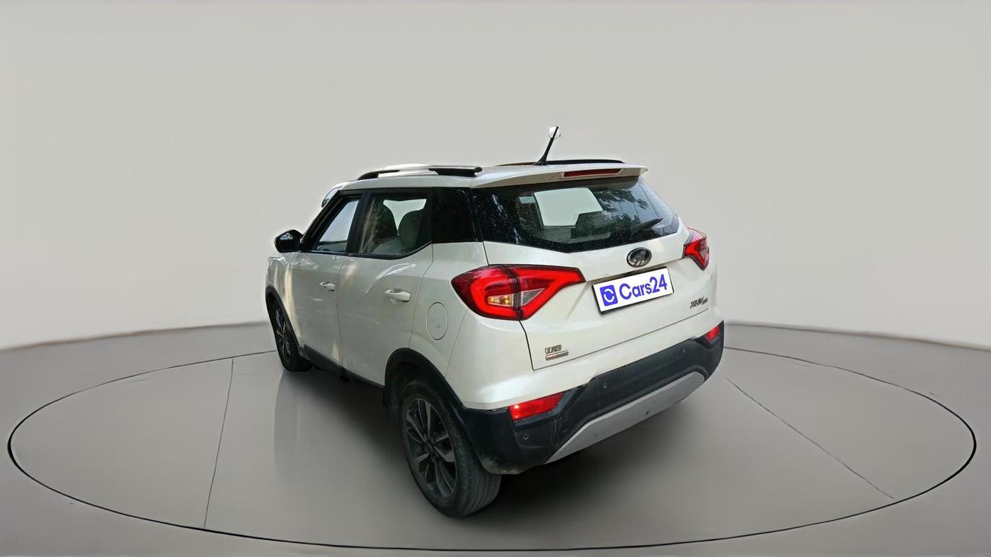 2021 Mahindra XUV300 W8 (O) 1.5 DIESEL AMT, Diesel, Automatic, 55,348 km, exterior