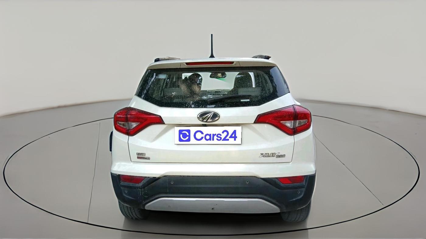 2021 Mahindra XUV300 W8 (O) 1.5 DIESEL AMT, Diesel, Automatic, 55,348 km, exterior