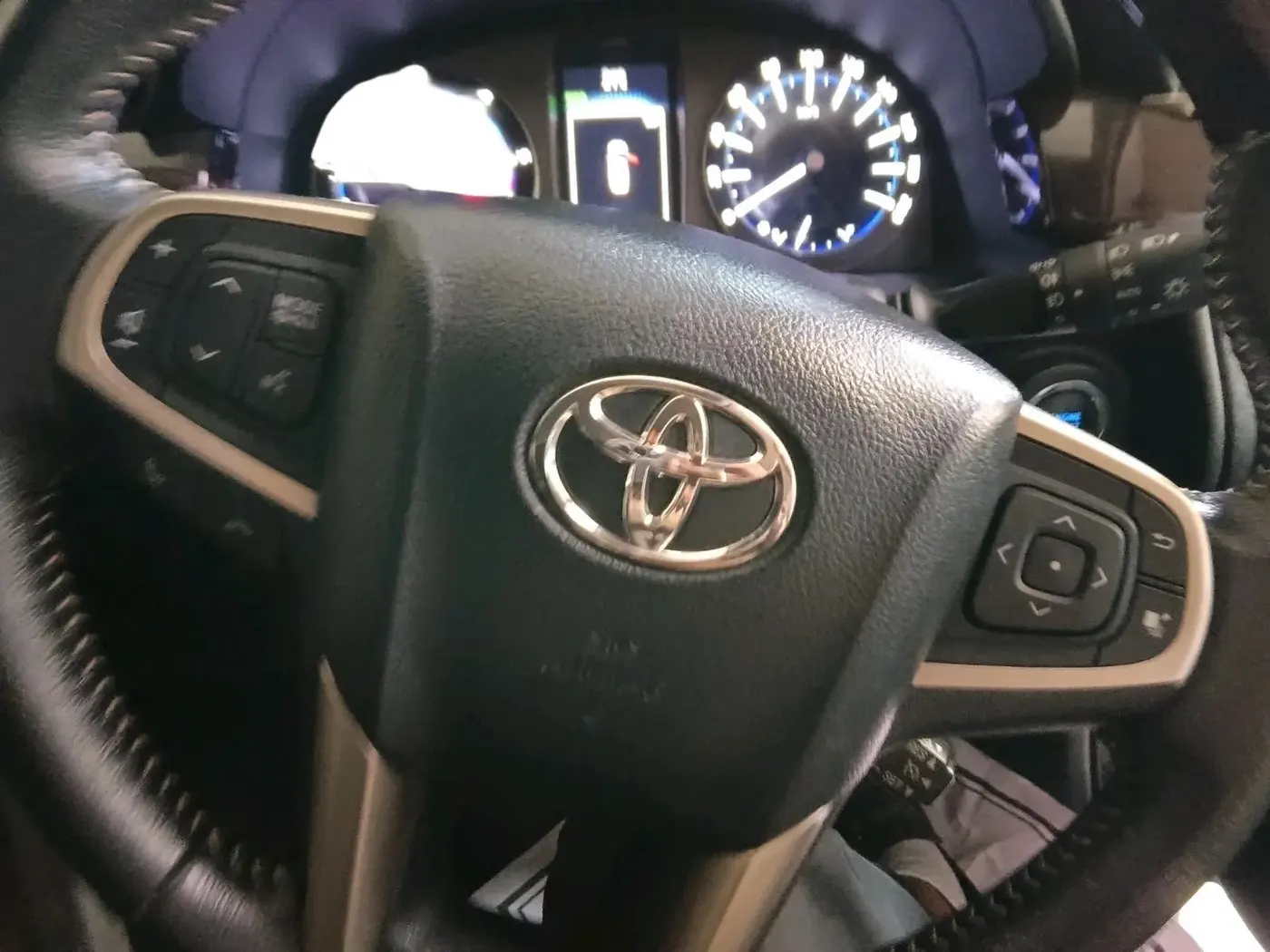 2021 Toyota Innova Crysta 2.4 VX 8 STR, Diesel, Manual, 23,338 km, interior