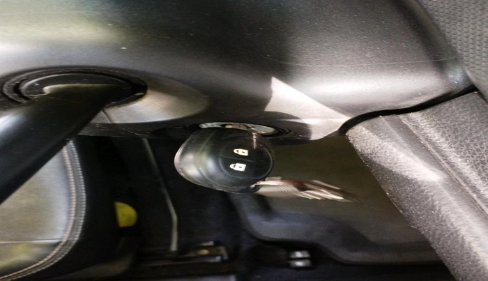 2015 Maruti Swift LXI (O), Petrol, Manual, 1,92,989 km, interior
