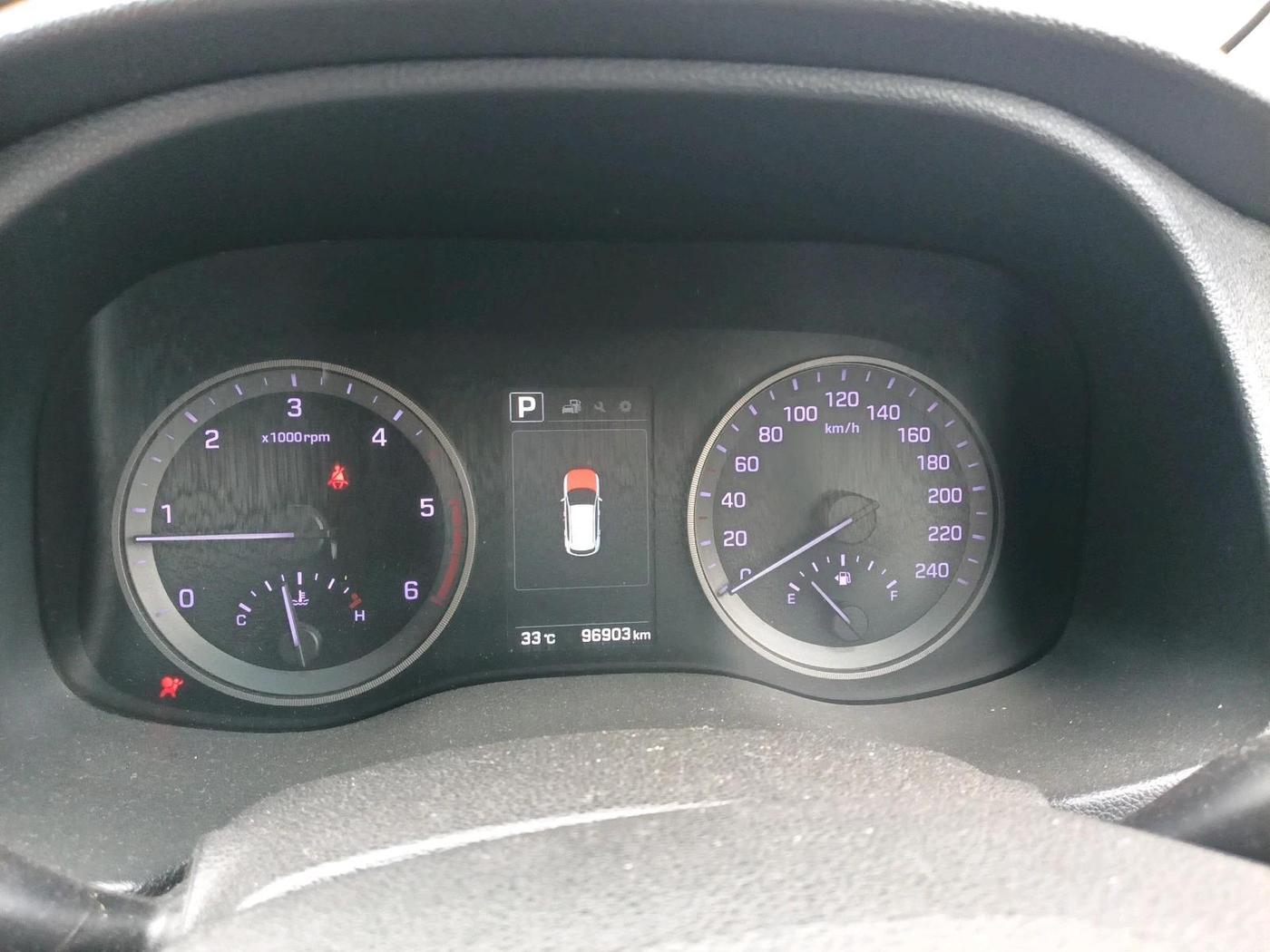 2016 Hyundai Tucson GLS 2WD AT DIESEL, Diesel, Automatic, 96,903 km, interior