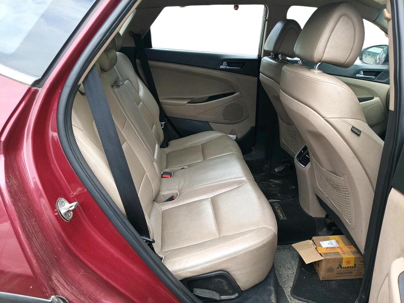 2016 Hyundai Tucson GLS 2WD AT DIESEL, Diesel, Automatic, 96,903 km, interior