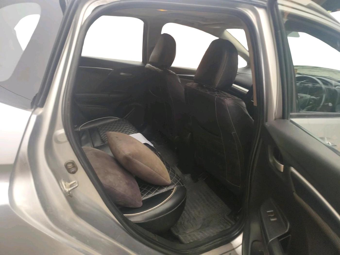 2018 Honda WR-V 1.5L I-DTEC VX MT, Diesel, Manual, 1,72,537 km, interior