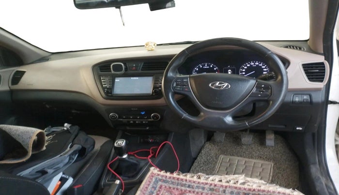 2016 Hyundai Elite i20 ASTA 1.2 (O), Petrol, Manual, 93,040 km, interior