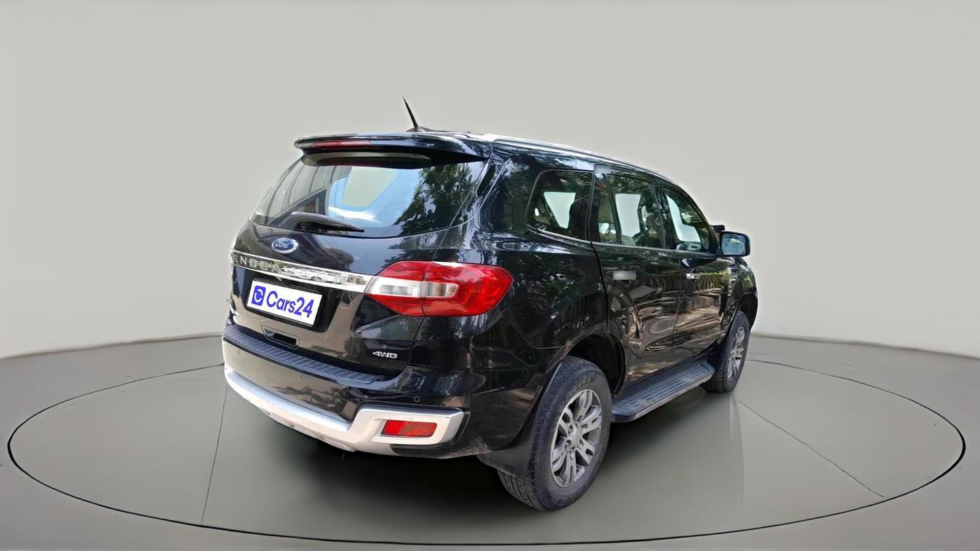 2017 Ford Endeavour TITANIUM 3.2 4X4 AT, Diesel, Automatic, 1,23,329 km, exterior