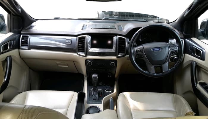 2017 Ford Endeavour TITANIUM 3.2 4X4 AT, Diesel, Automatic, 1,23,329 km, interior