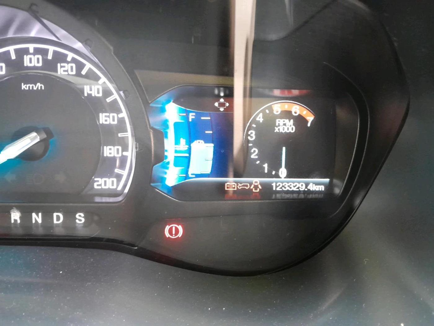 2017 Ford Endeavour TITANIUM 3.2 4X4 AT, Diesel, Automatic, 1,23,329 km, interior