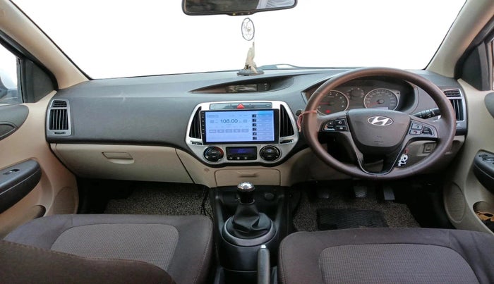 2013 Hyundai i20 SPORTZ 1.2, Petrol, Manual, 87,153 km, interior