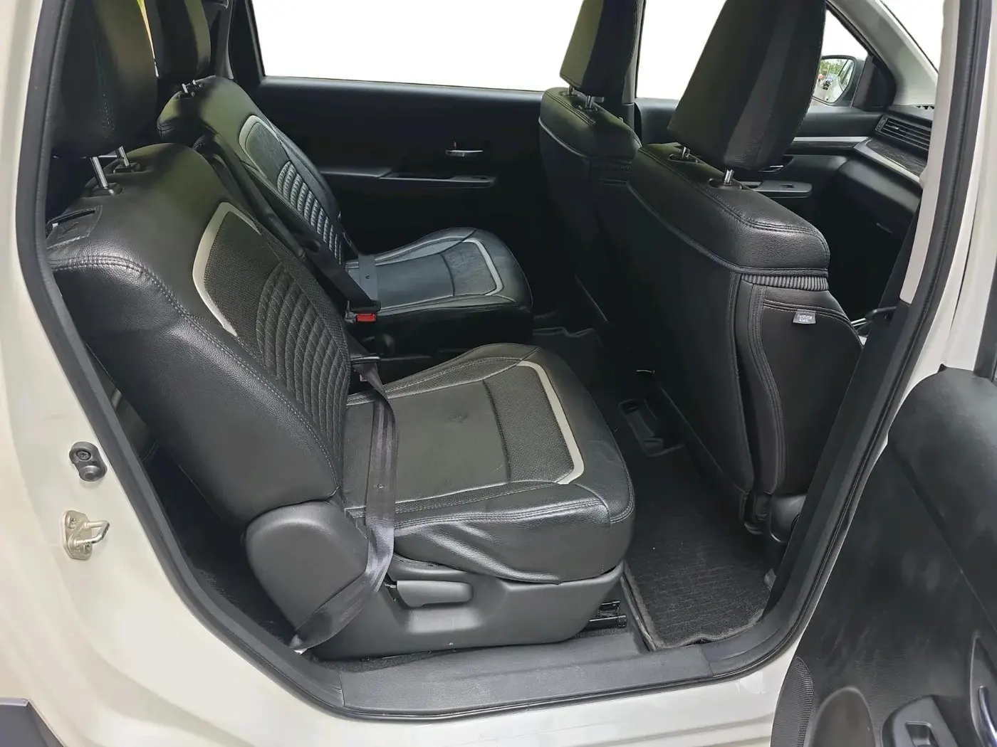 2023 Maruti XL6 ZETA AT, Petrol, Automatic, 20,690 km, interior