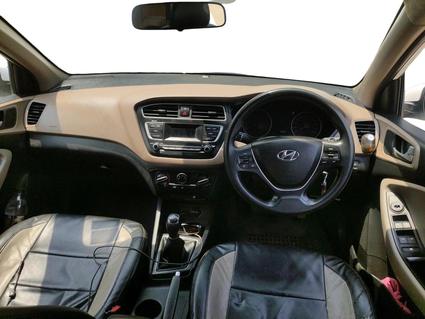 2020 Hyundai Elite i20 MAGNA PLUS 1.2, Petrol, Manual, 62,083 km, interior