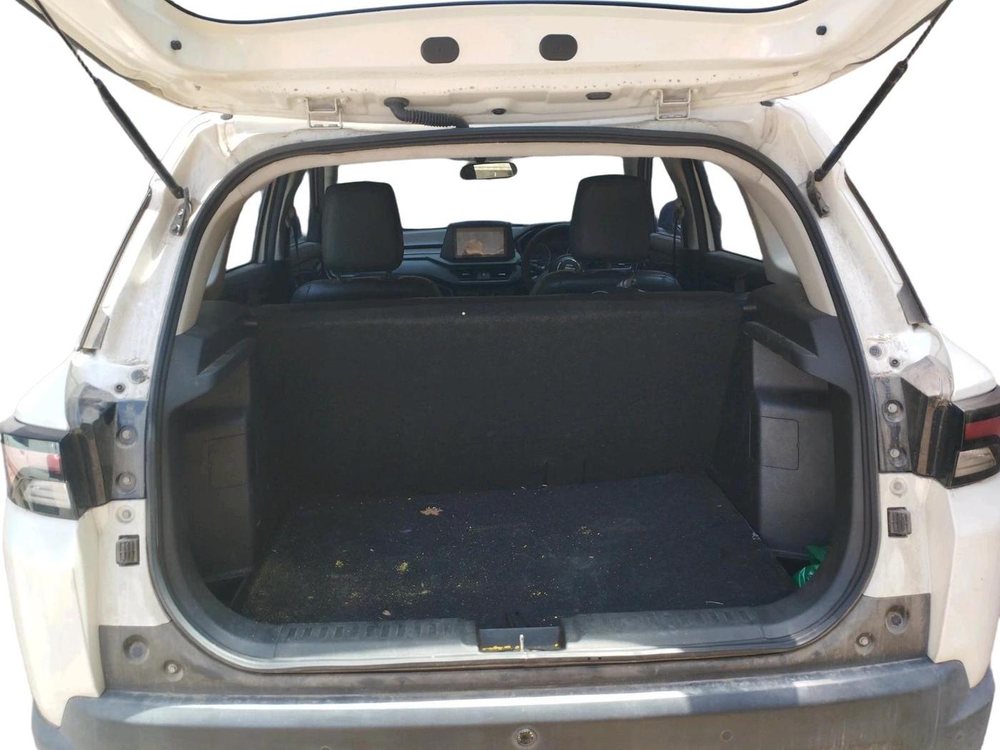 2024 Maruti BREZZA LXI, Petrol, Manual, 19,400 km, exterior