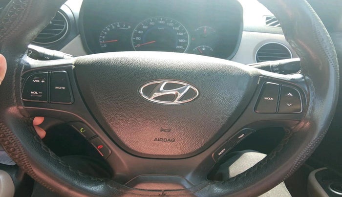 2015 Hyundai Grand i10 ASTA (O) 1.2 KAPPA VTVT, Petrol, Manual, 1,25,385 km, interior