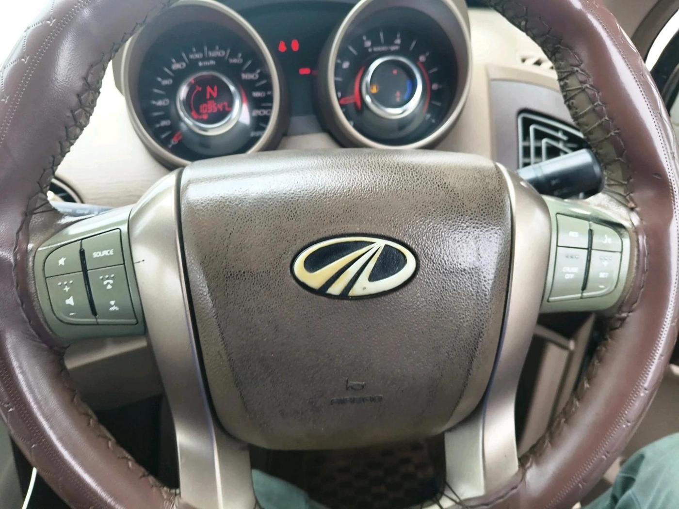 2012 Mahindra XUV500 W8, Diesel, Manual, 1,09,547 km, interior